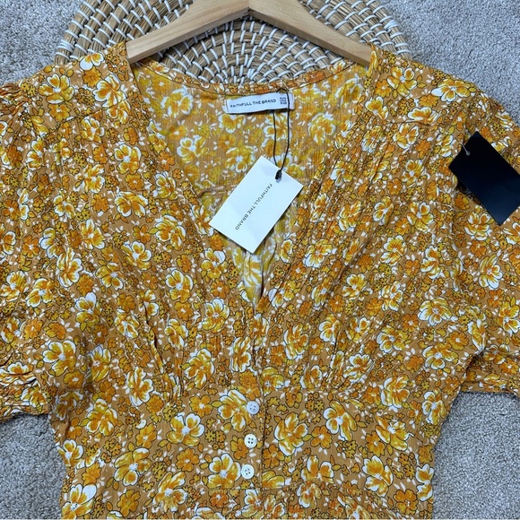 NWT Faithfull the Brand Rafa Dress V-Neck Puff Sleeve Saffron Delphine Floral 4 - Picture 3 of 14